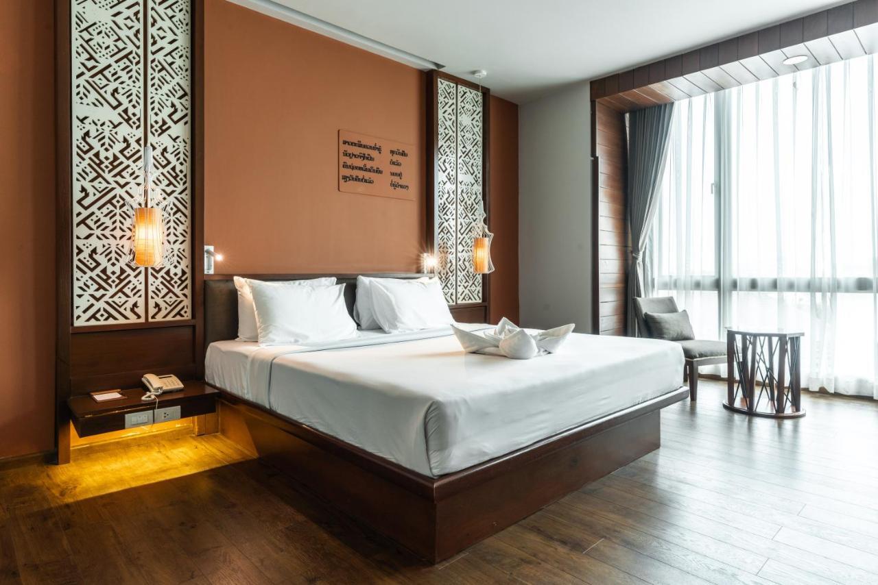 Grand Hotel Вьентьян Экстерьер фото